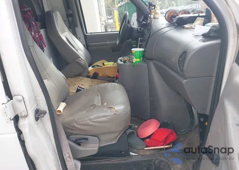 2001 Ford E-150 Commercial/Recreational from USA, damaged, VIN 1FTRE14211HA51570